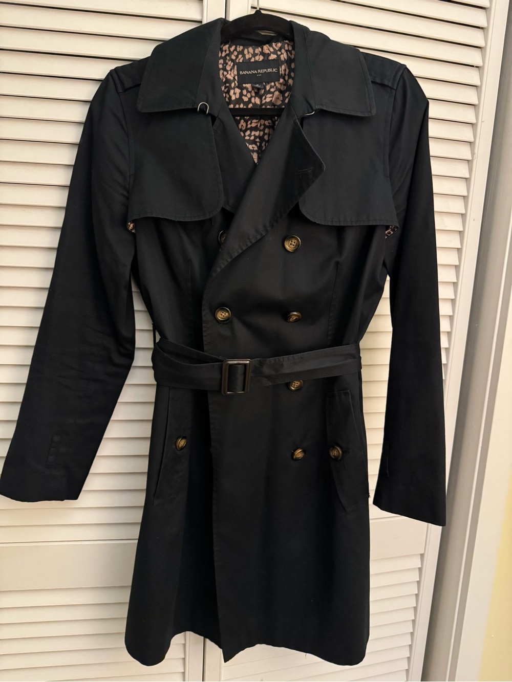 Banana Republic Women’s Black Double-Breasted Belted Trench w/ Leopard Lining M